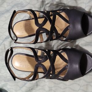 Black Naturalizer heels
